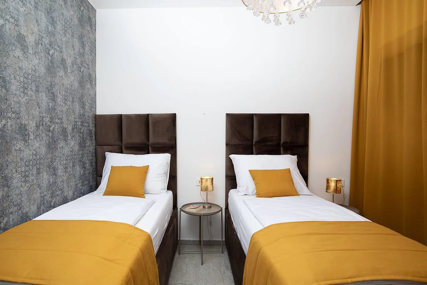 Villa Tiki In Medulin For 16 Person With Heated Pool & Spa Only 1 Km From The Beach