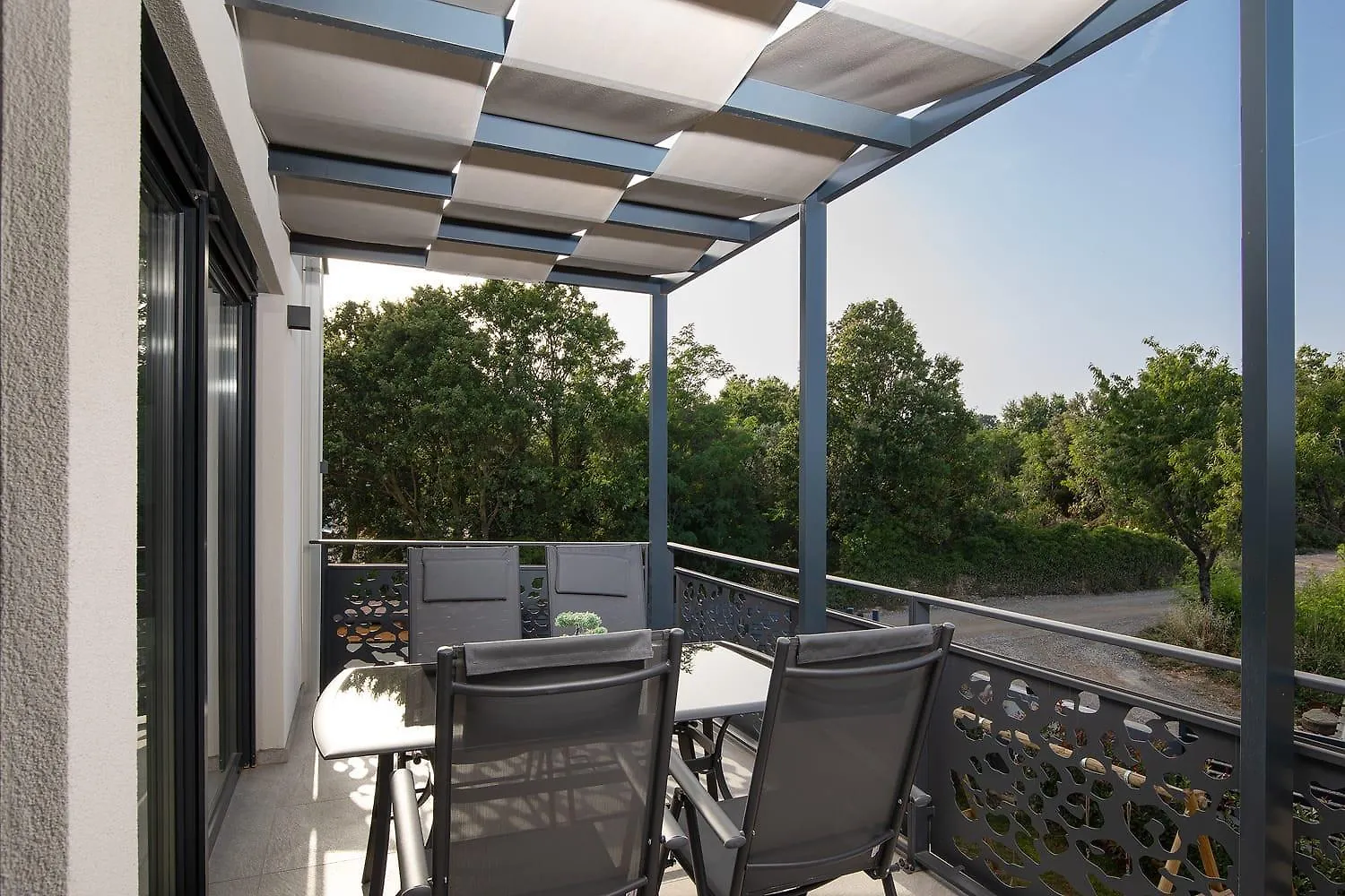 Villa Tiki In Medulin For 16 Person With Heated Pool & Spa Only 1 Km From The Beach 0*,  Croatia